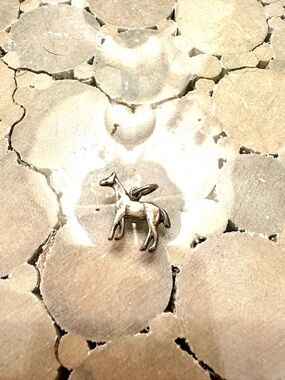 Sterling Silver delicate Horse Pendant - handmade - vintage - little